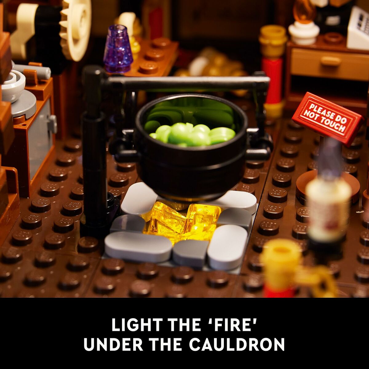 Byggsats Lego Disney Hocus Pocus - Sanderson Sisters' Cottage 21341 2316 Delar - 13