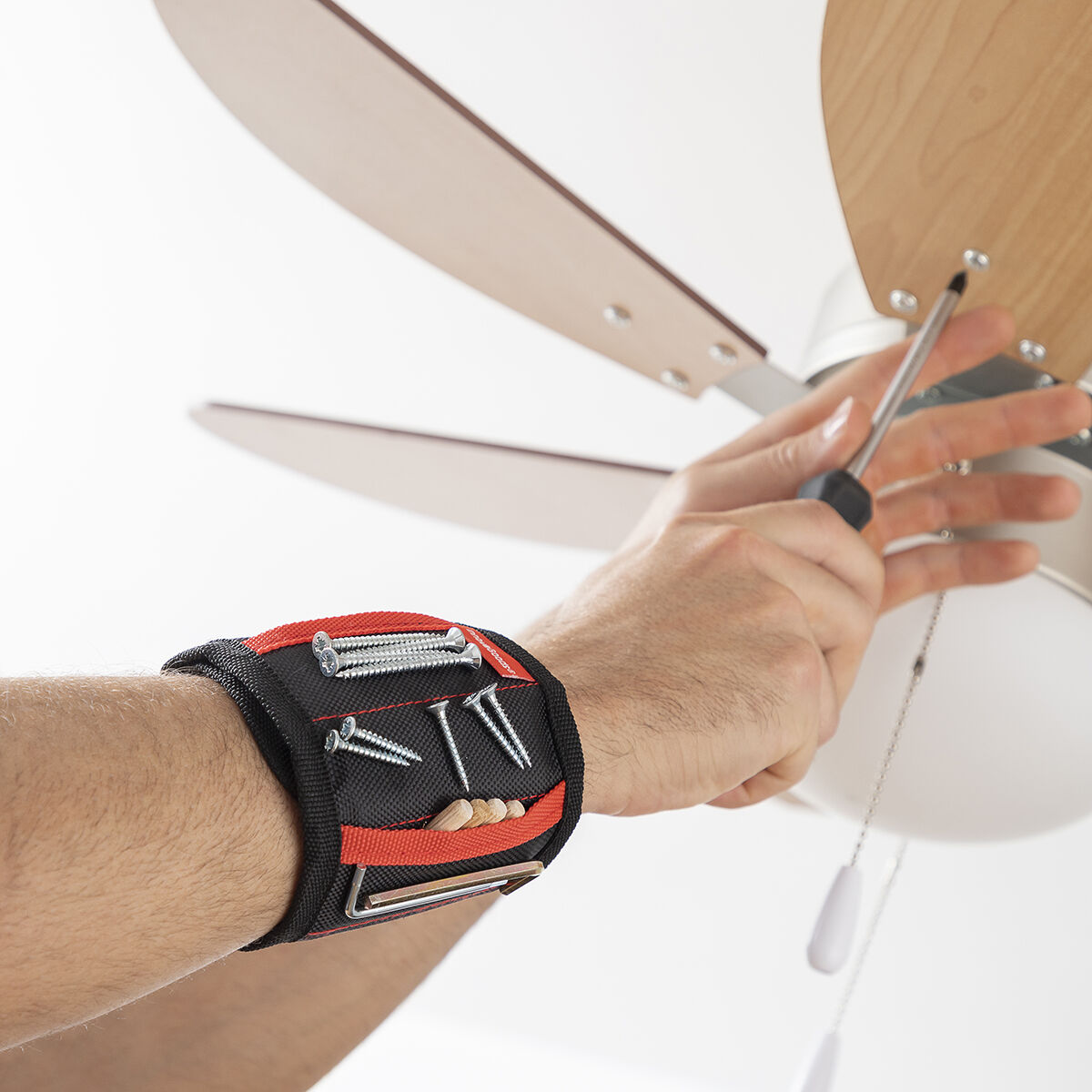 Magnetiskt armband för hemmaprojektet WrisTool InnovaGoods - 32