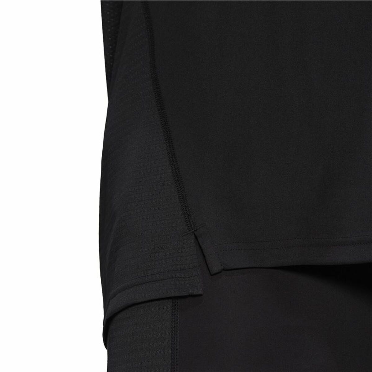 T-shirt Adidas Own The Run Svart - 6
