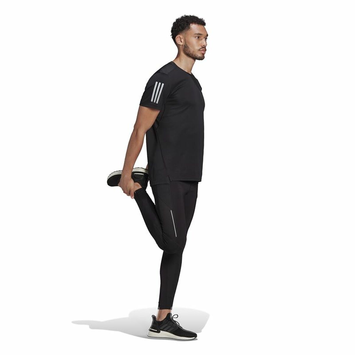 T-shirt Adidas Own The Run Svart - 4