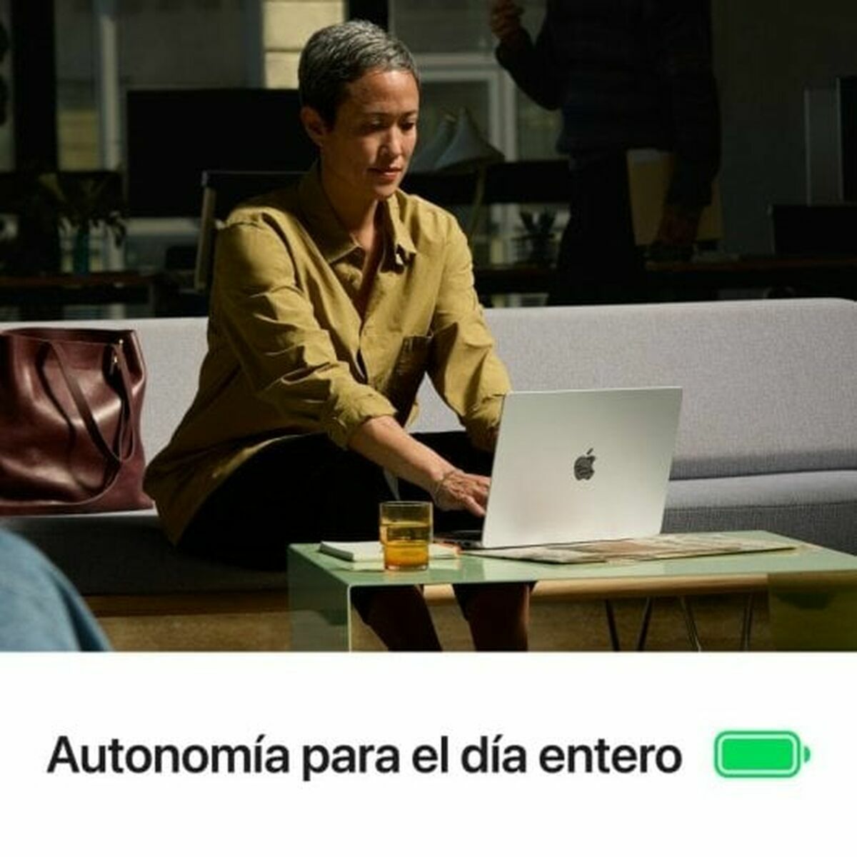 Bärbar dator Apple MX2G3Y/A 14,2" M2 36 GB RAM 1 TB SSD - 4