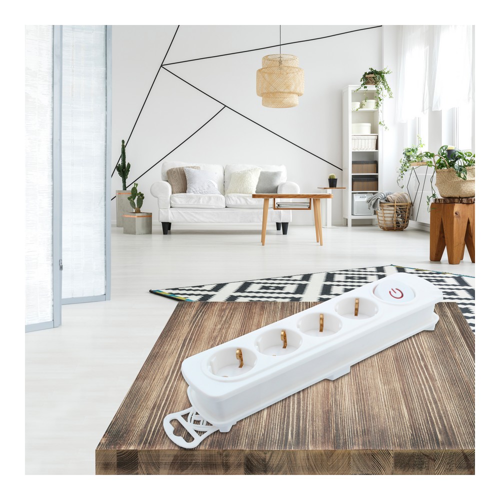 Ellist 4 Tomas-uttag med brytare TM Electron 250 V - 2