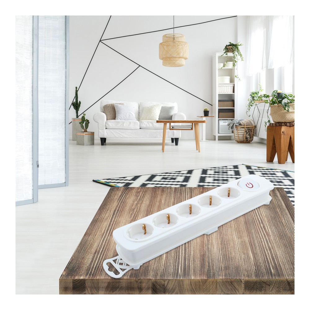 Förgreningslist 5 Tomas med Brytare TM Electron 250 V - 2