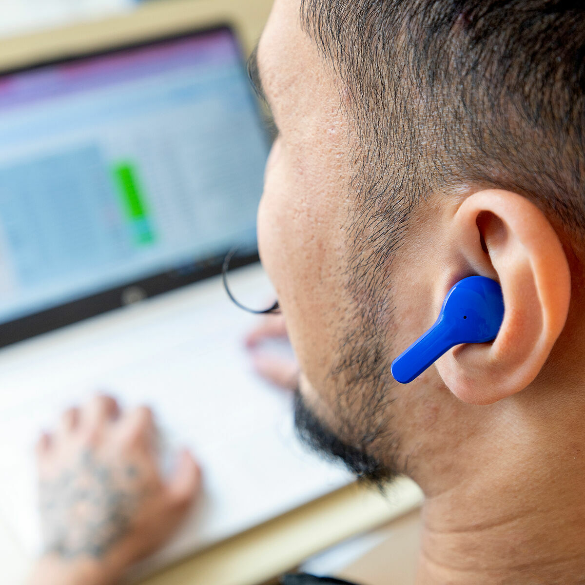 Trådlösa hörlurar med laddningsetui Blue InnovaGoods - 9
