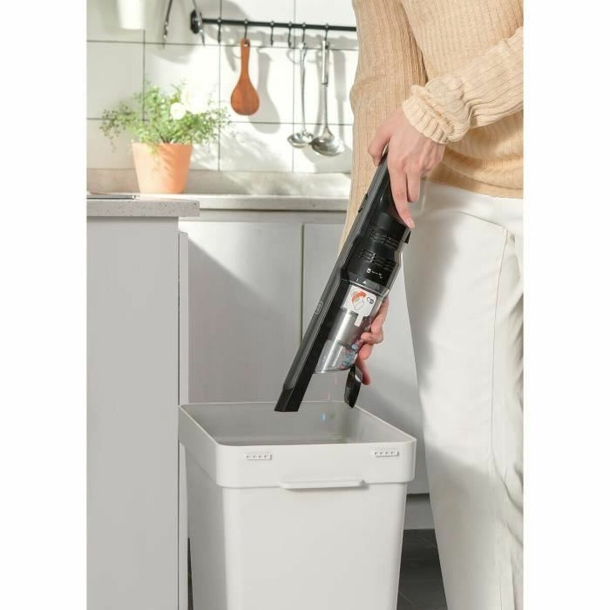 Handdammsugare Black & Decker - 4