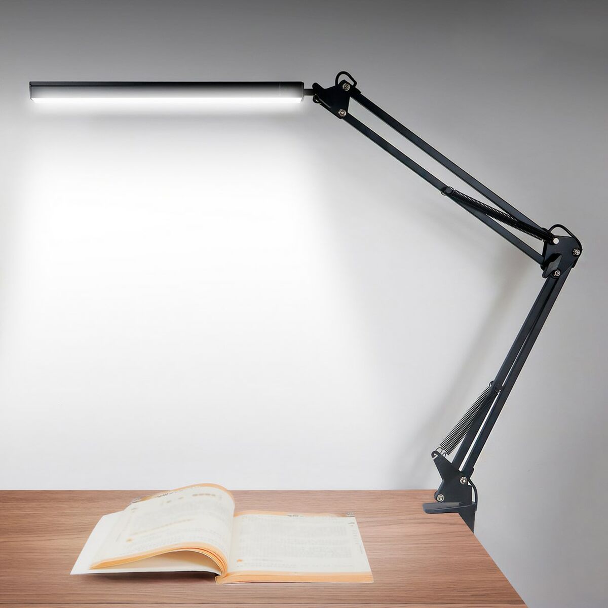 Skrivbordslampa Media Tech MT224. Svart 750 Lm - 5