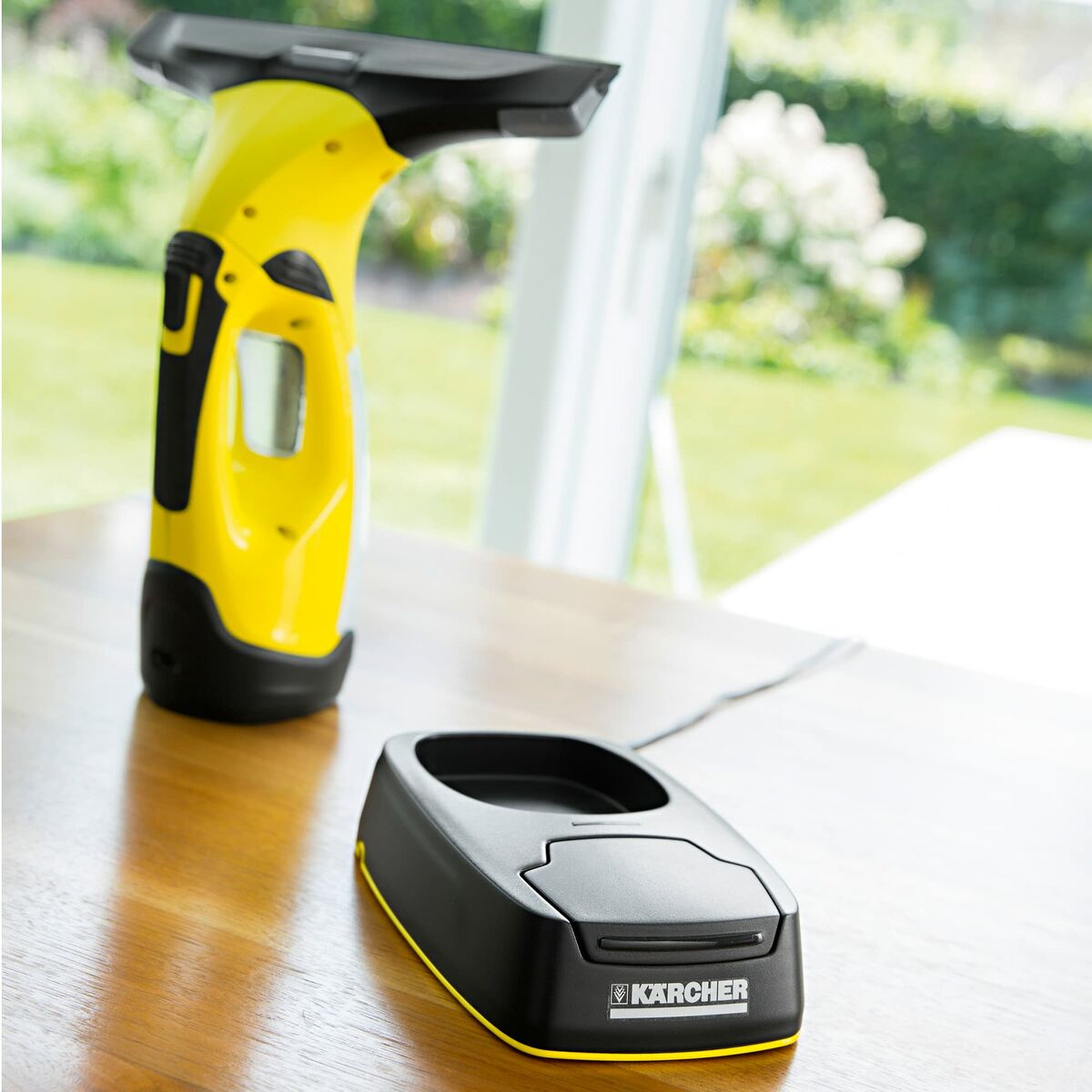 Uppsättning laddare och uppladdningsbara batterier Kärcher 2.633-116.0 230 V - 7