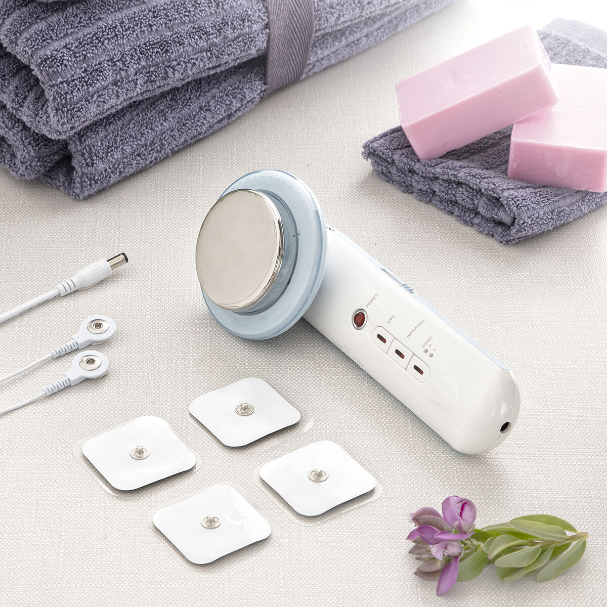3-i-1 Massageapparat Anti-celluliter med Ultraljudskavitation med Infravärme och Elektrostimulering CellyMax InnovaGoods - 28
