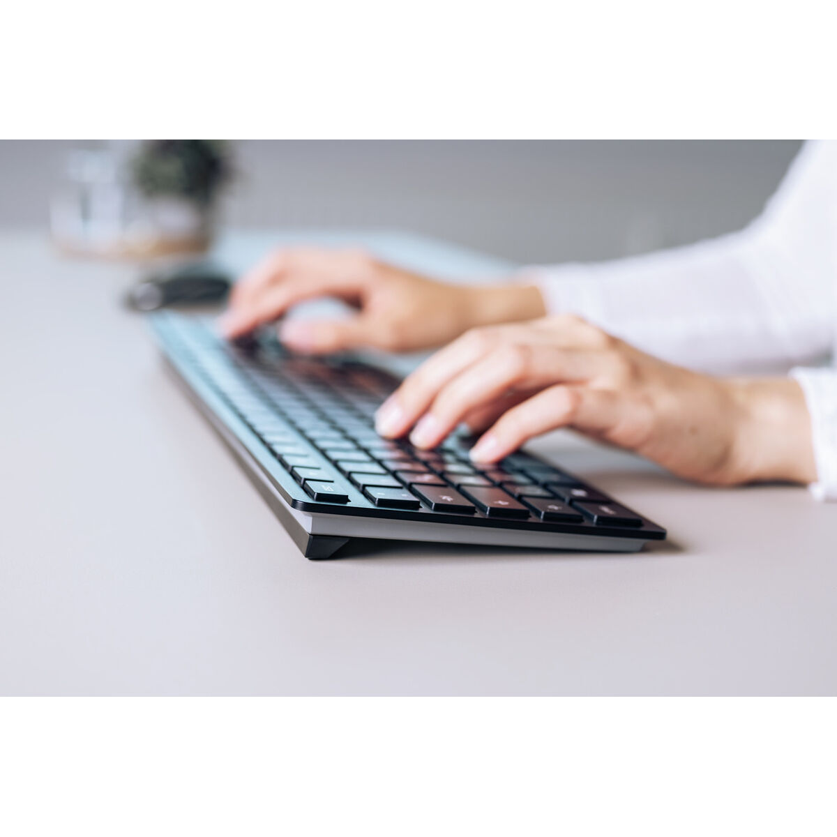 Bluetooth Tangentbord Cherry KW 9100 SLIM Svart Qwerty Spanska - 2