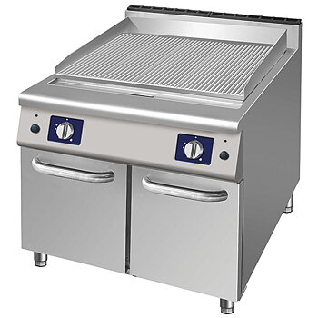 Gas grillpanna på stängda skåp, räfflade förkromad platta