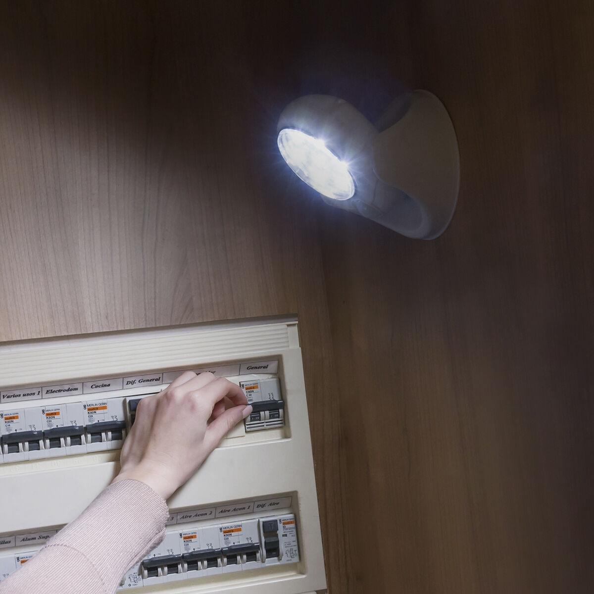 LED lampa med rörelsesensor Lumact 360º InnovaGoods - 5