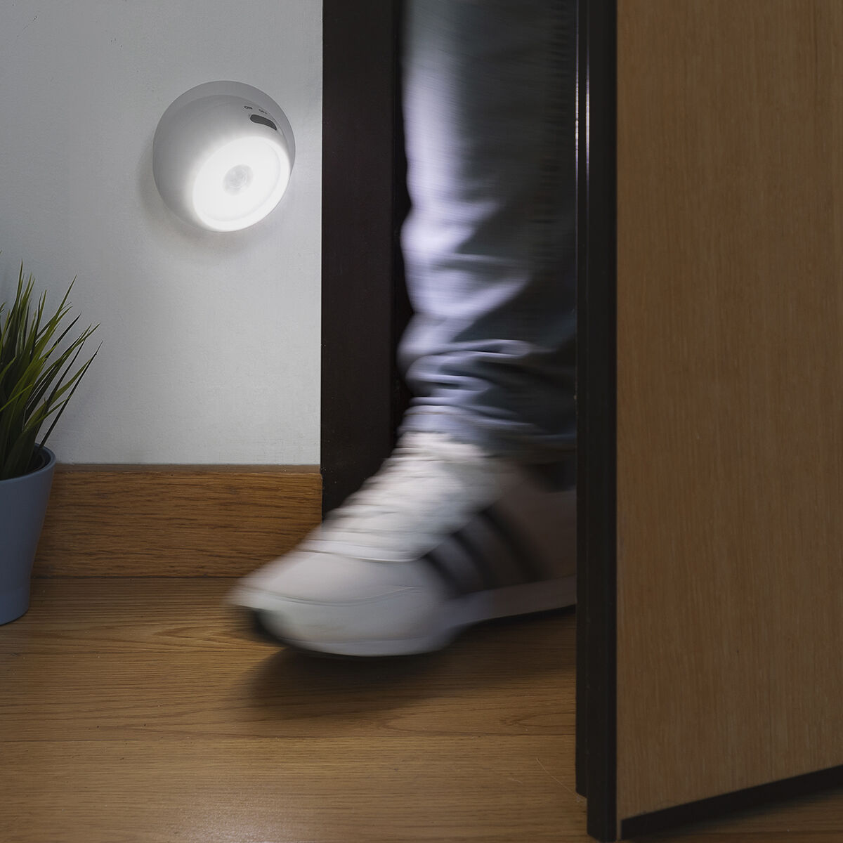 LED-lampa med rörelsesensor Maglum InnovaGoods - 2