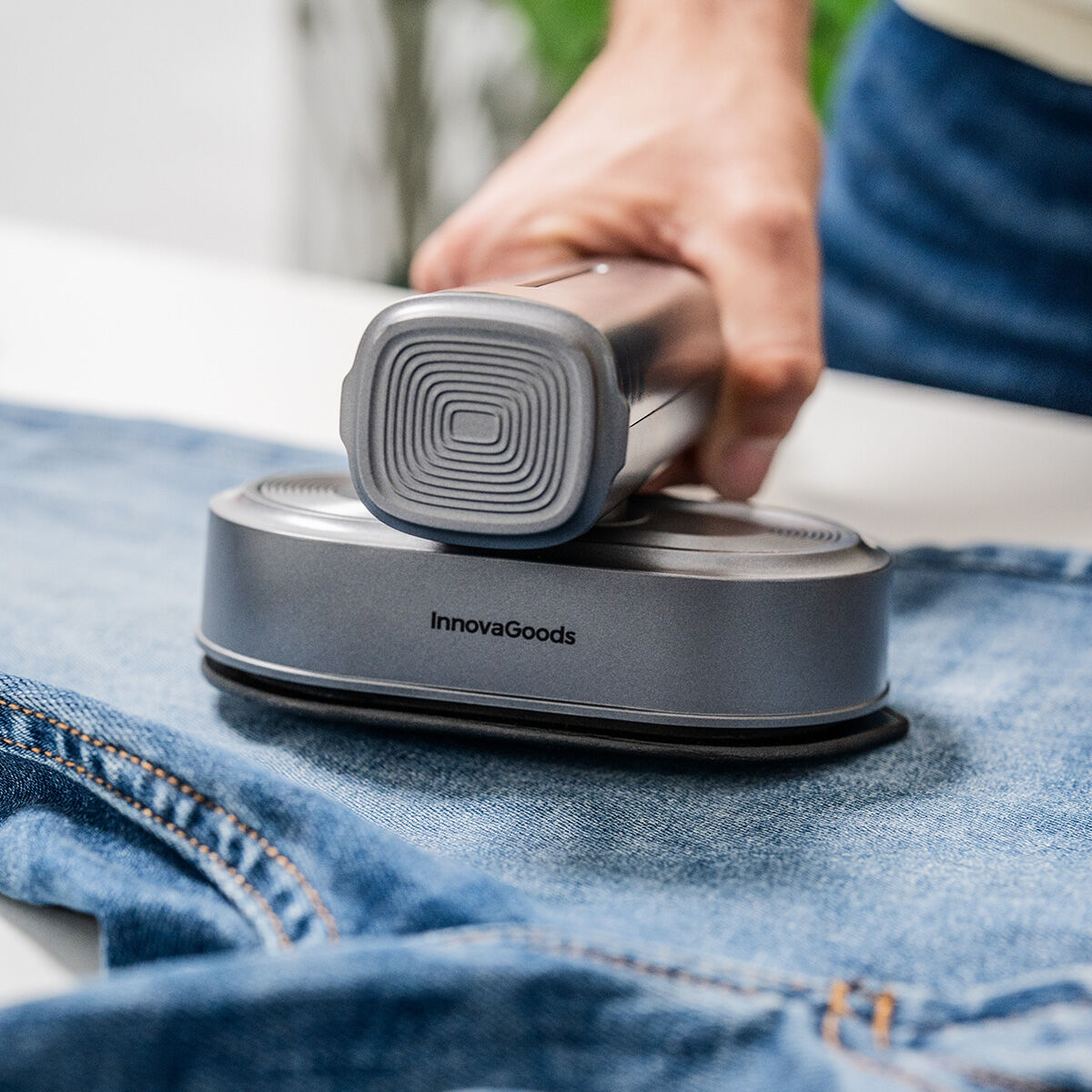 2-i-1 vertikalt ångstrykjärn Vaoron InnovaGoods - 4