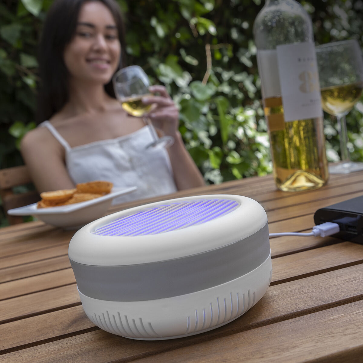 Myggavvisande lampa med insug och väggstöd KL Lite InnovaGoods - 3