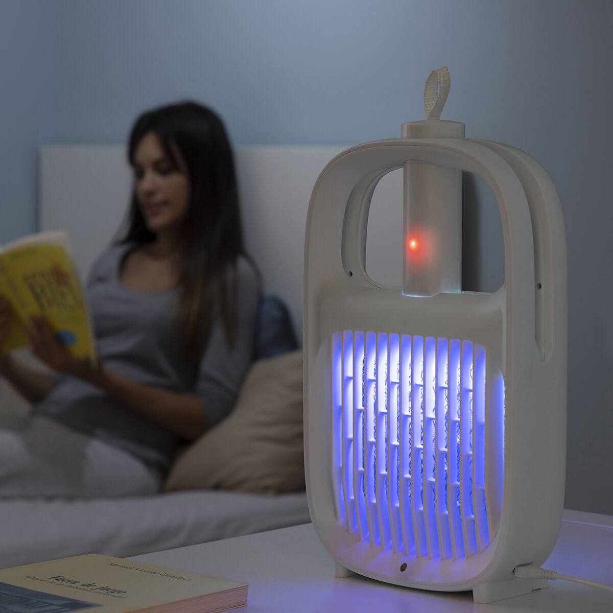 Uppladdningsbar anti-mygglampa och insektsracket 2-i-1 Swateck InnovaGoods - 7