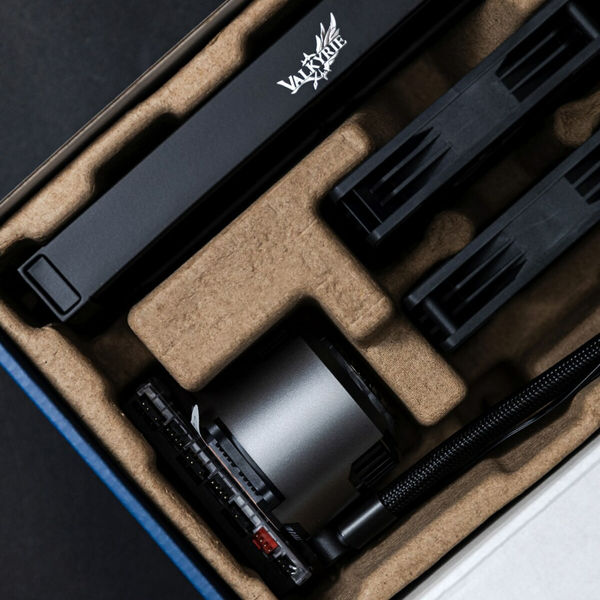 Flytande kylkit Valkyrie VK-AIOJR360B - 4