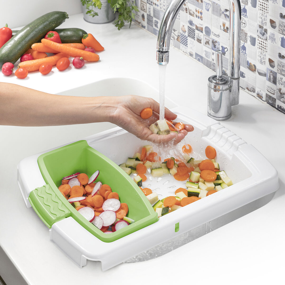 Utdragbar skärbräda 3-i-1 med fack, behållare och bottenventil PractiCut InnovaGoods - 30