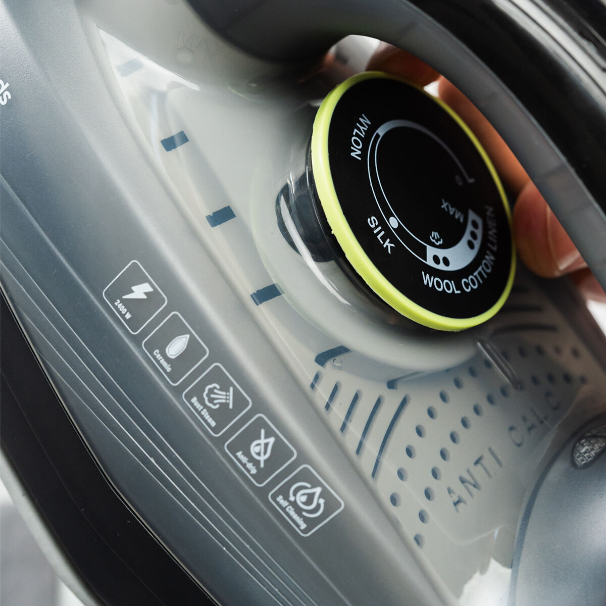 2-i-1 Sladdlöst ångstrykjärn Stiron InnovaGoods 2400 W 20-30 g/min - 6