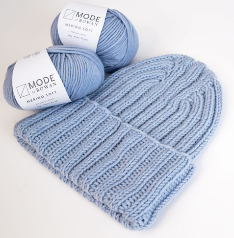 Resårstickad mössa i Merino Soft
