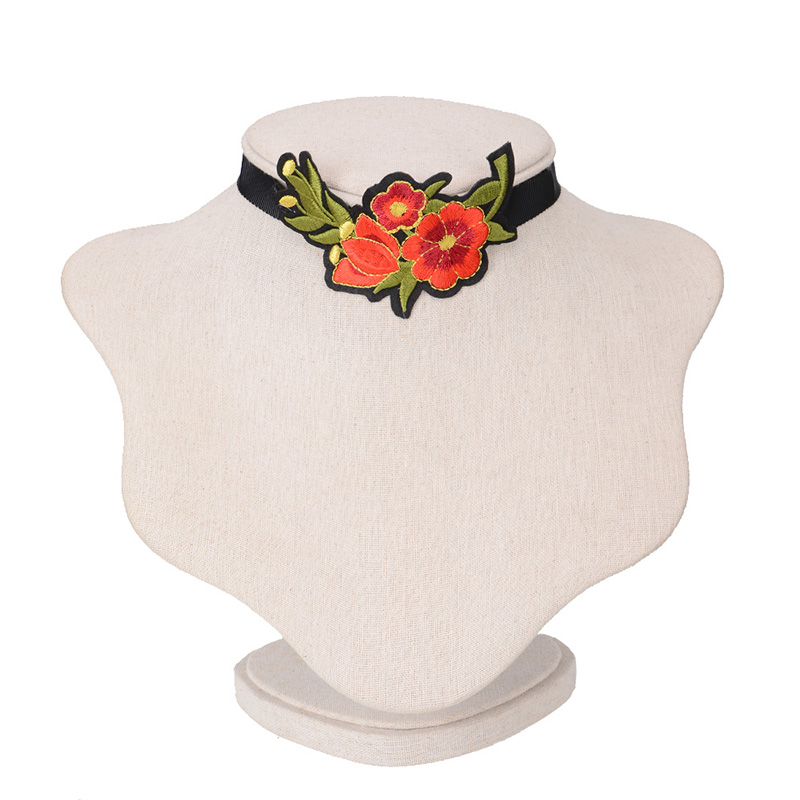 Halsband choker blomma