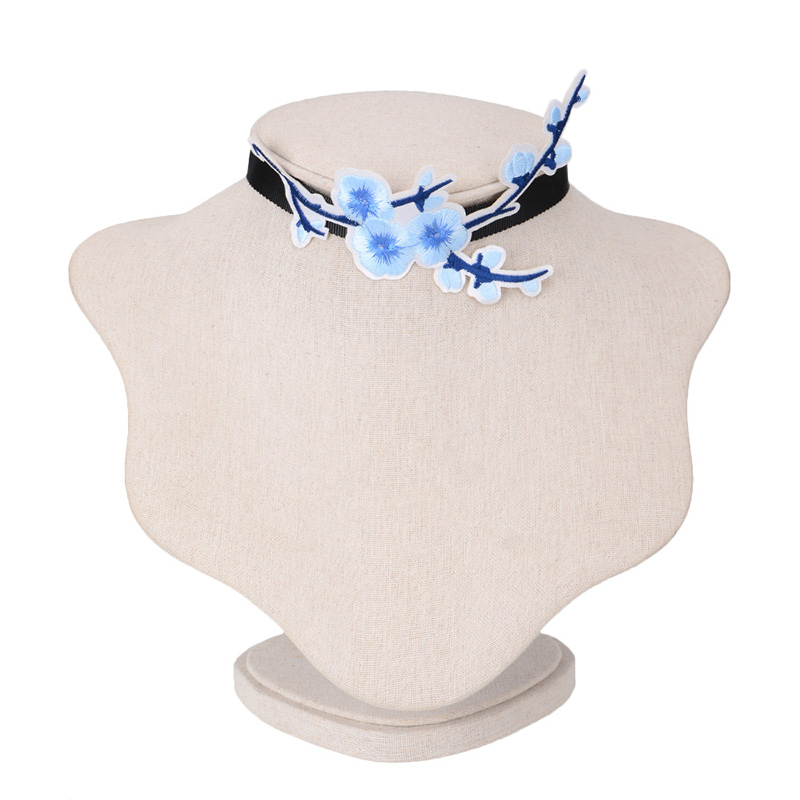 Halsband choker blomma