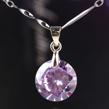18K Vitguld Guldfyllda Filled gulddoublé HALSBAND Österrikiska Kristall