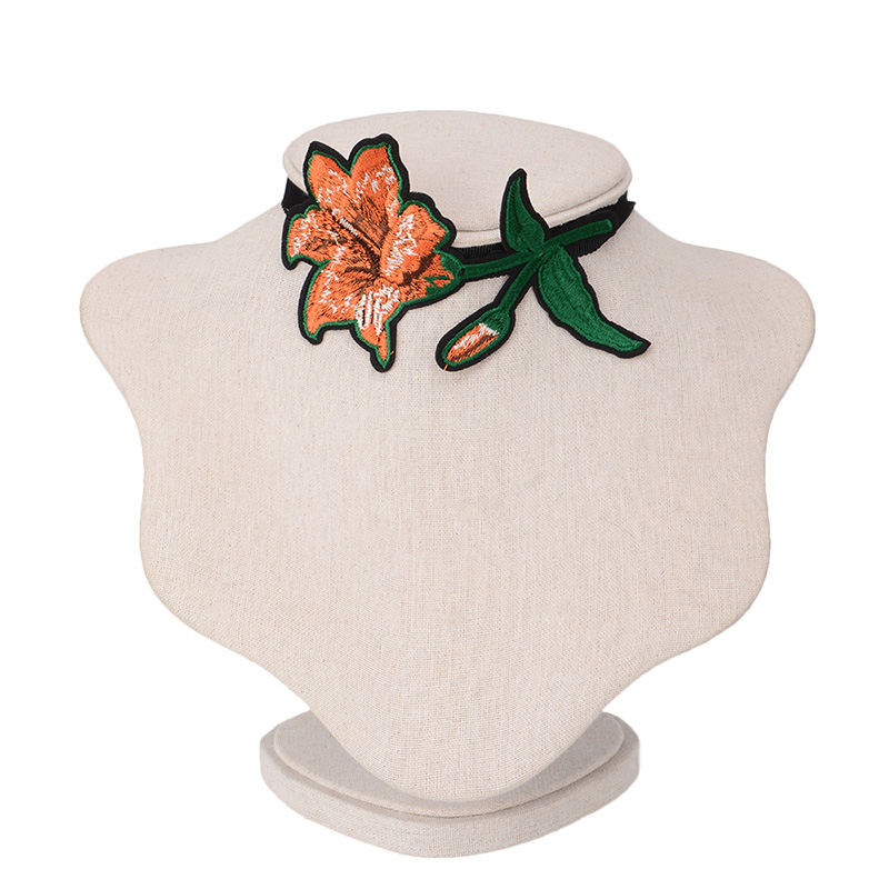 Halsband choker blomma