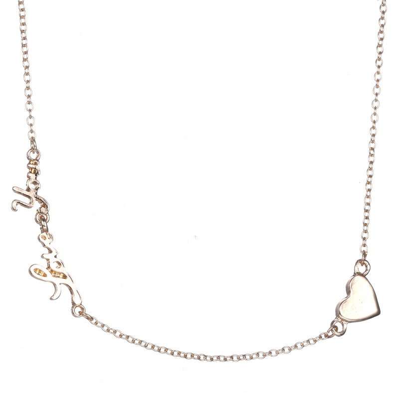 Heart-shaped Pendant Necklace  - 2