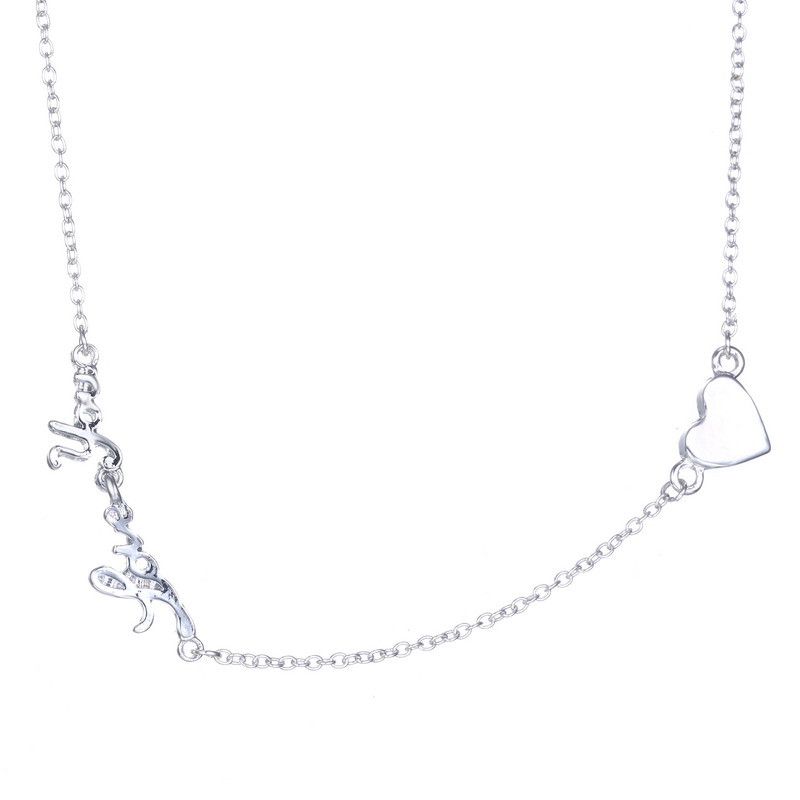 Heart-shaped Pendant Necklace 