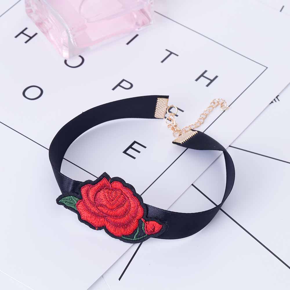 Halsband choker blommor - 2