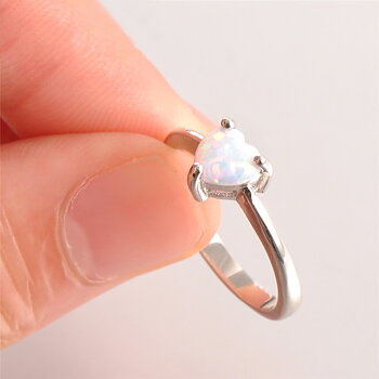 18K VIT Guld Filled gulddoublé Ring hjärta Opal