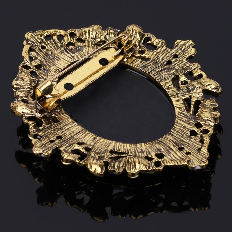 Vintage Cameo Elegant Brooch - 5