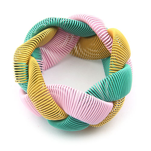 Multicolor Spring Form Armband - 4