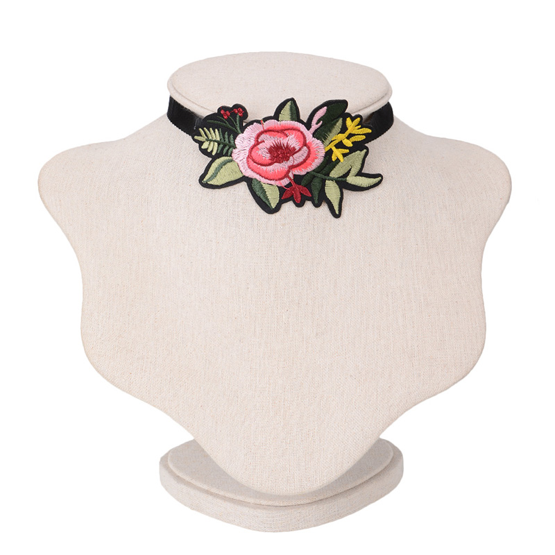 Halsband choker blomma