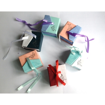 PRESENTFÖRPACKNING 5*5cm - 2
