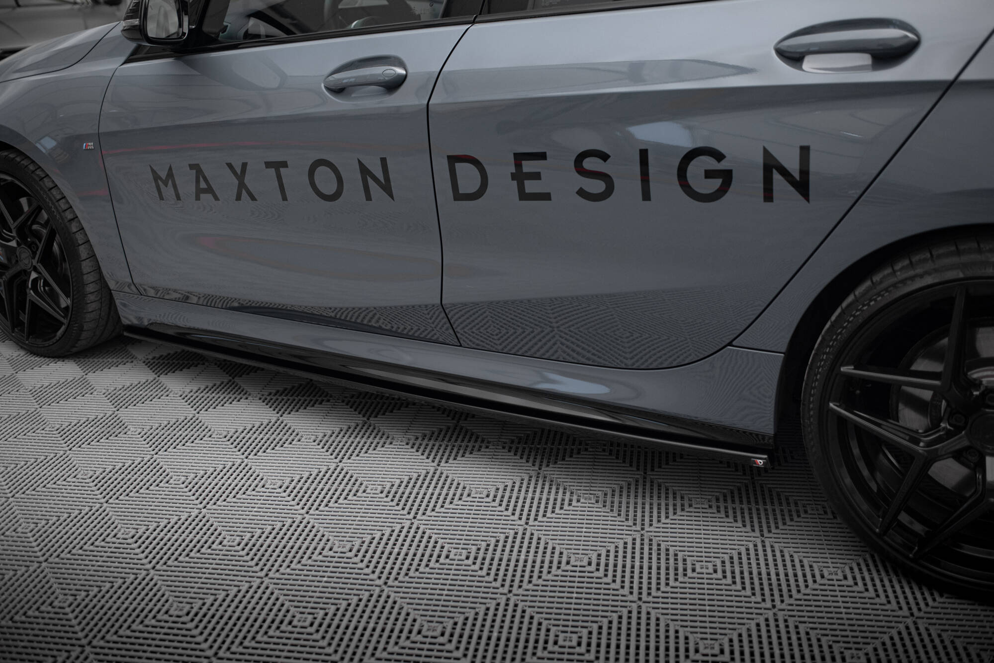Side Skirts Diffusers V.1 BMW 1 F40 M-Sport / M135i - 3