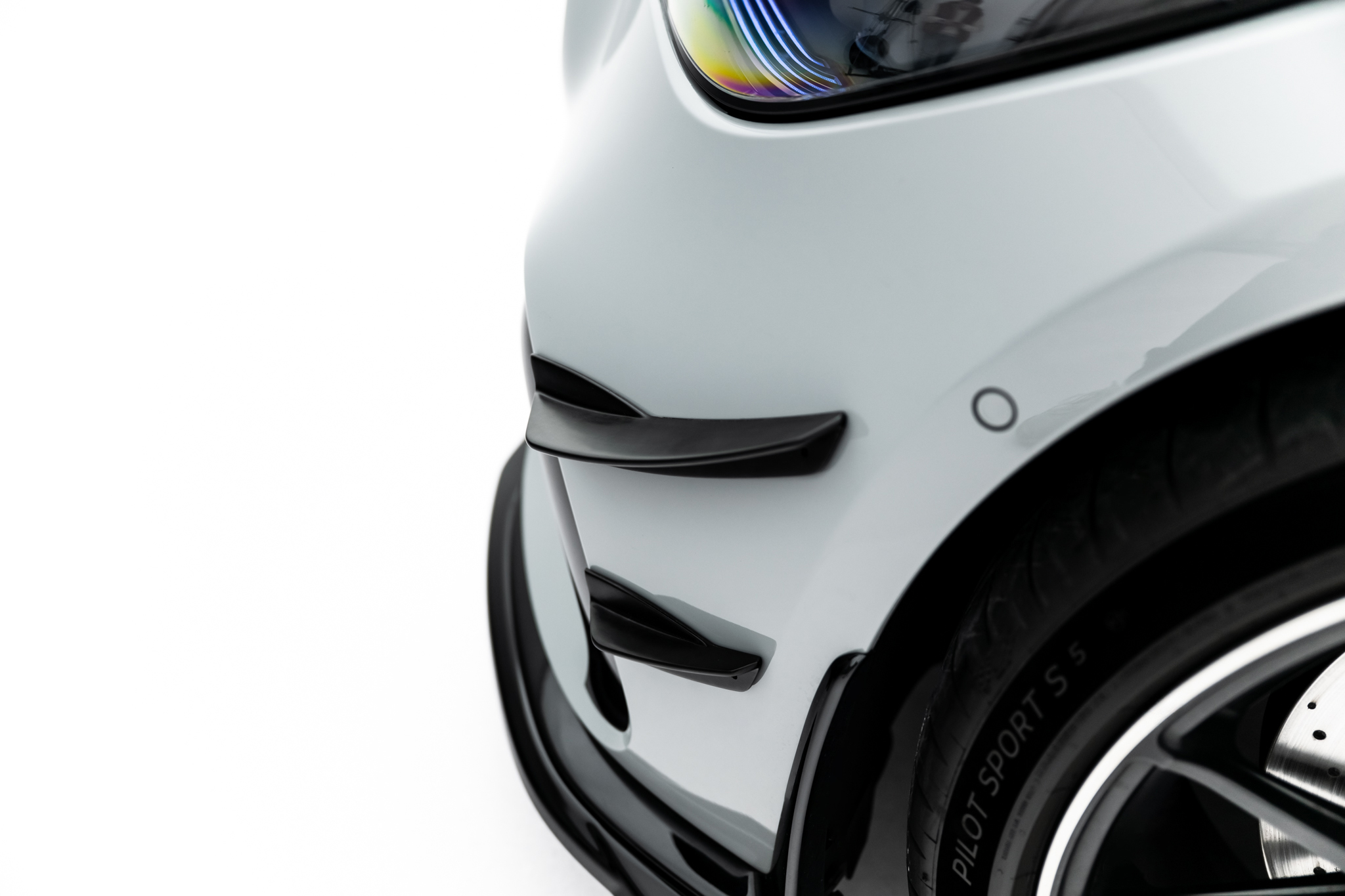 FRONT BUMPER WINGS (CANARDS) SUITABLE FOR MERCEDES-AMG CLE 53 AERO C236 – MAXTON DESIGN - 3