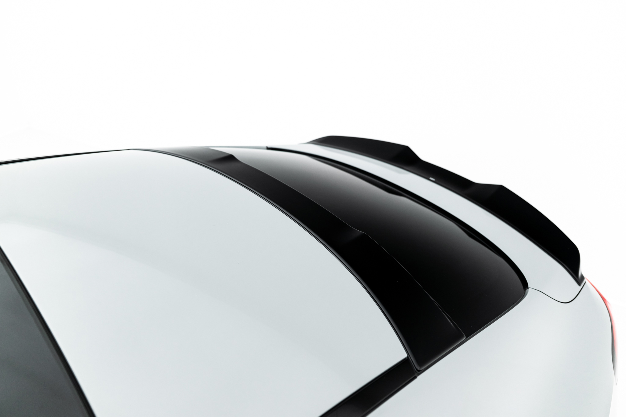 THE EXTENSION OF THE REAR WINDOW SUITABLE FOR MERCEDES-AMG CLE 53 AERO C236 – MAXTON DESIGN - 2
