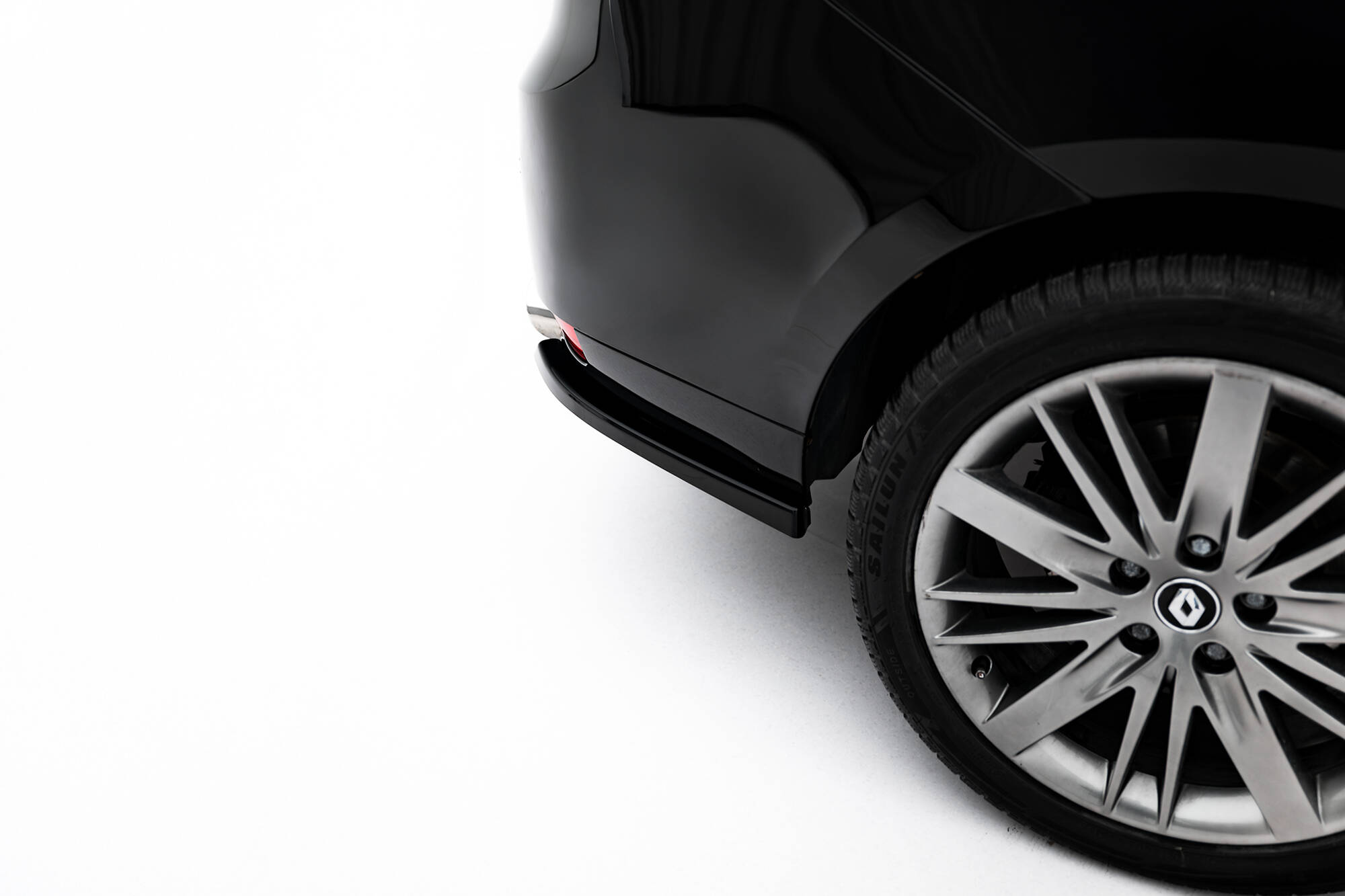REAR SIDE SPLITTERS SUITABLE FOR RENAULT LAGUNA HATCHBACK GT MK3 – MAXTON DESIGN