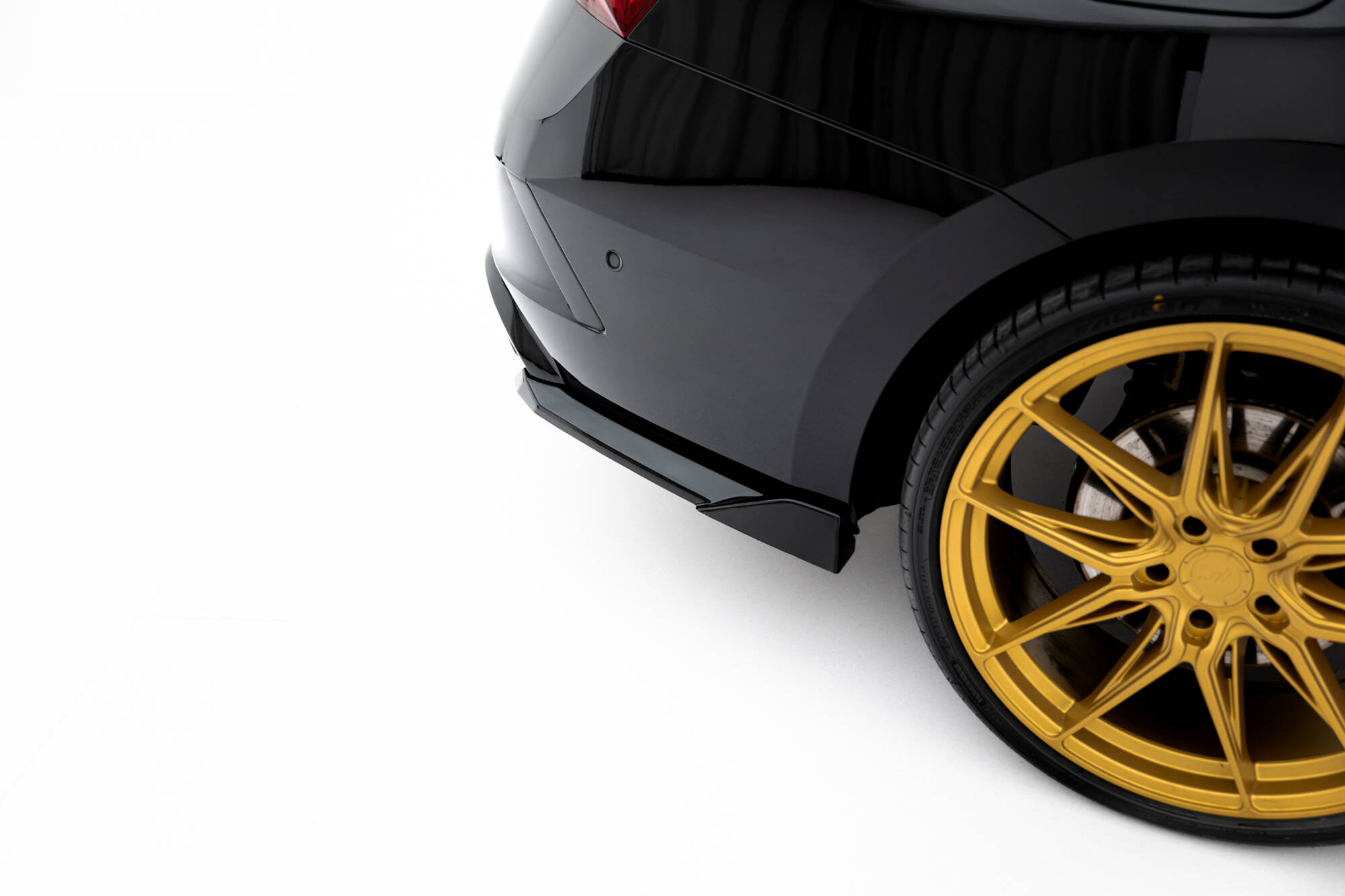 REAR SIDE SPLITTERS V.6 SUITABLE FOR SKODA OCTAVIA RS LIFTBACK / COMBI MK4 / MK4 FACELIFT – MAXTON DESIGN - 4