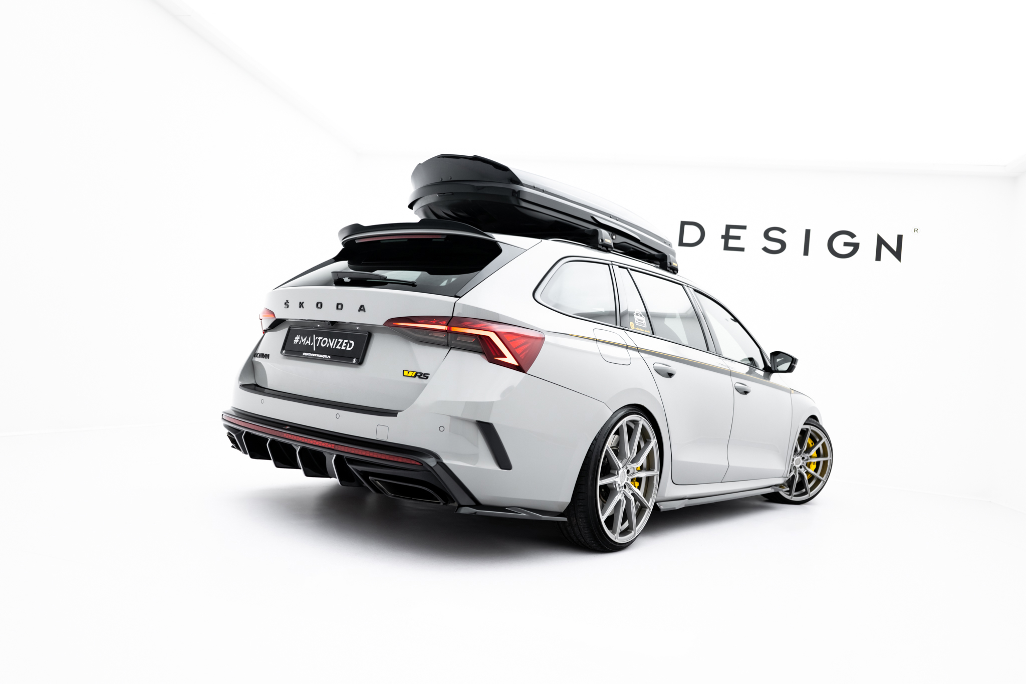 REAR SIDE SPLITTERS V.7 SUITABLE FOR SKODA OCTAVIA RS LIFTBACK / COMBI MK4 – MAXTON DESIGN - 2