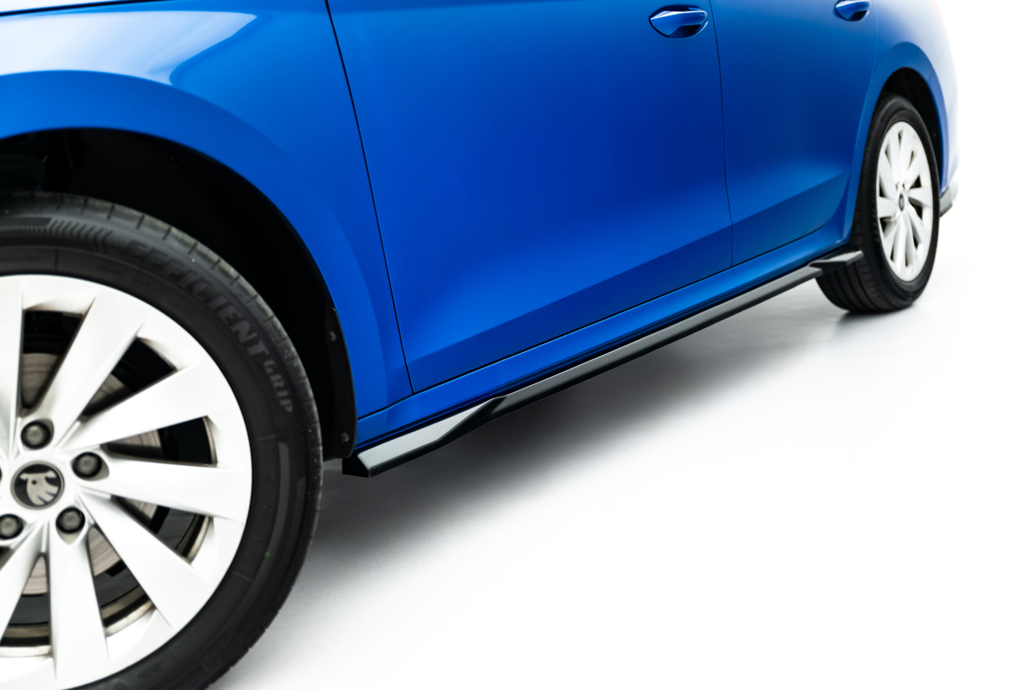 SIDE SKIRTS DIFFUSERS SUITABLE FOR SKODA OCTAVIA LIFTBACK / COMBI MK4 FACELIFT – MAXTON DESIGN
