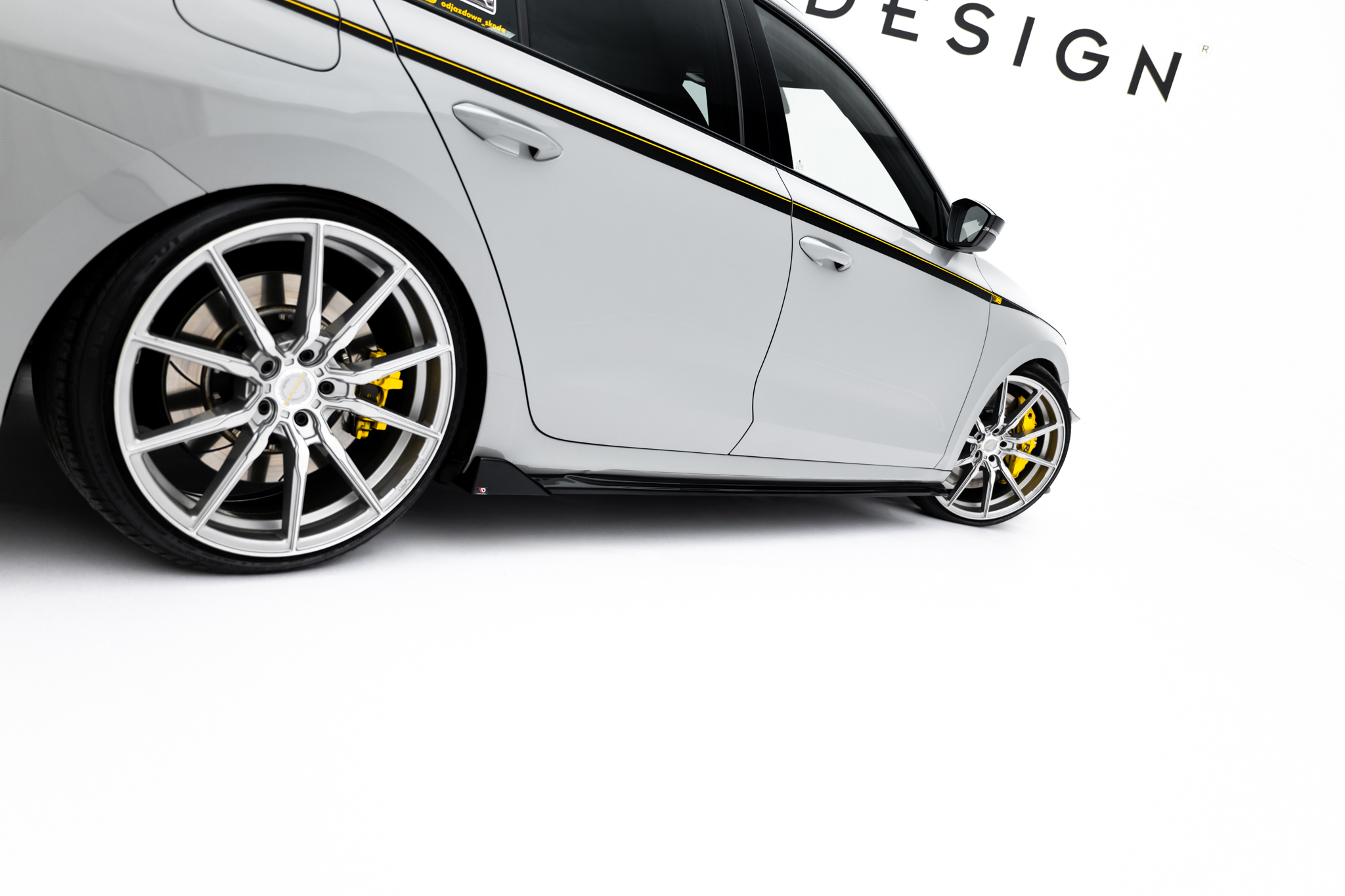 SIDE SKIRTS DIFFUSERS V.4 SUITABLE FOR SKODA OCTAVIA RS LIFTBACK / COMBI MK4 – MAXTON DESIGN