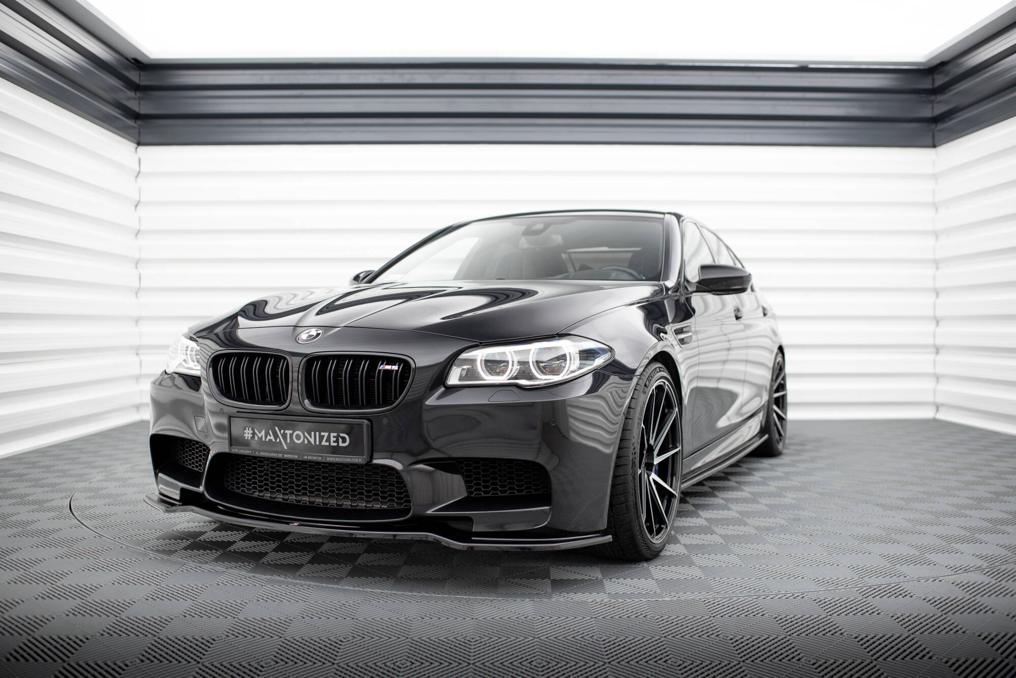 Front Splitter V.2 BMW M5 F10 / F11 - 2
