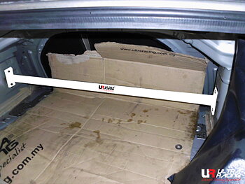 HYUNDAI ELENTRA XD 1.8 00-06 ULTRARACING 2P BAKRE FJÄDERBENSSTAG
