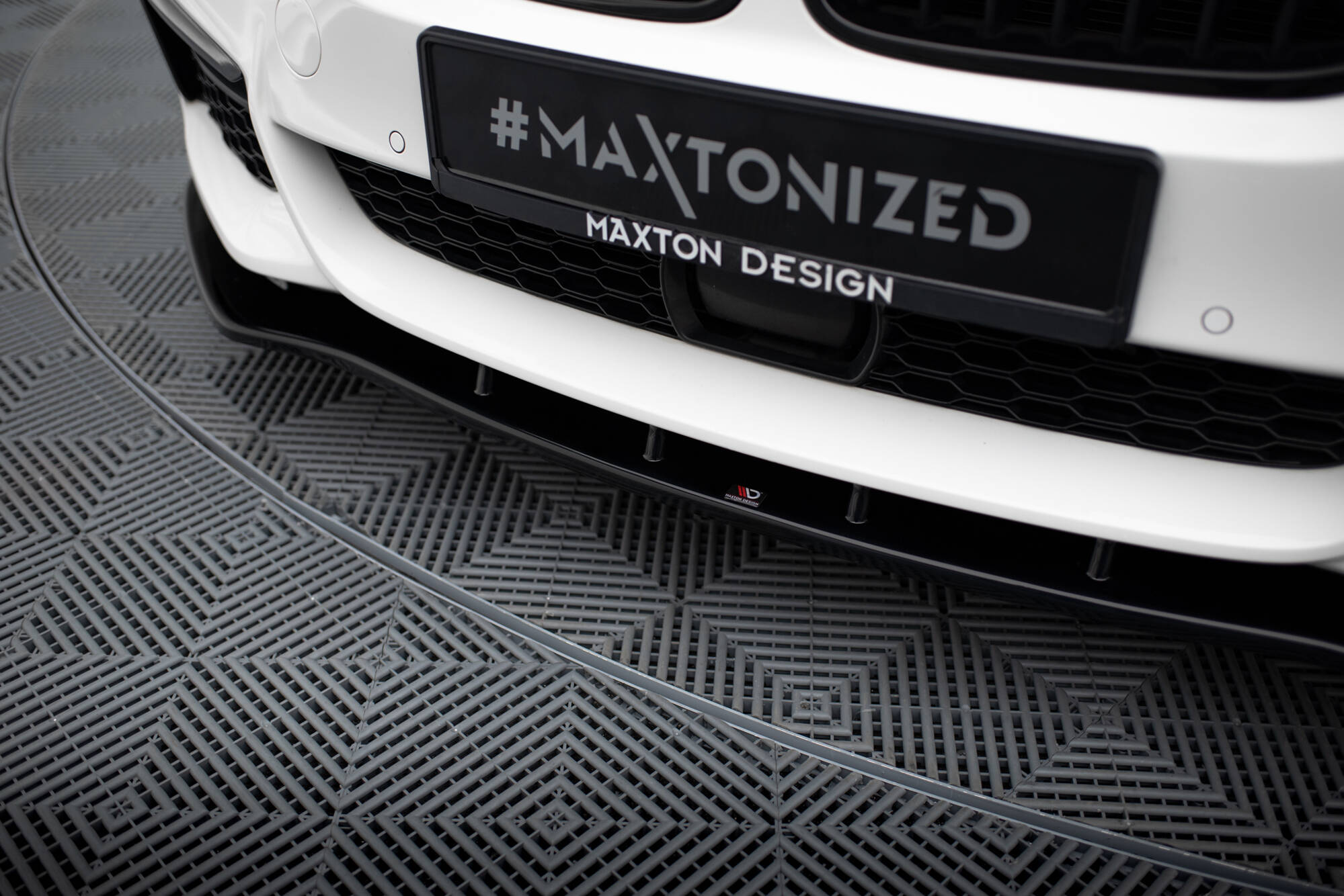 Front Splitter V.1 BMW 5 G30 / G31 M-Sport - 4