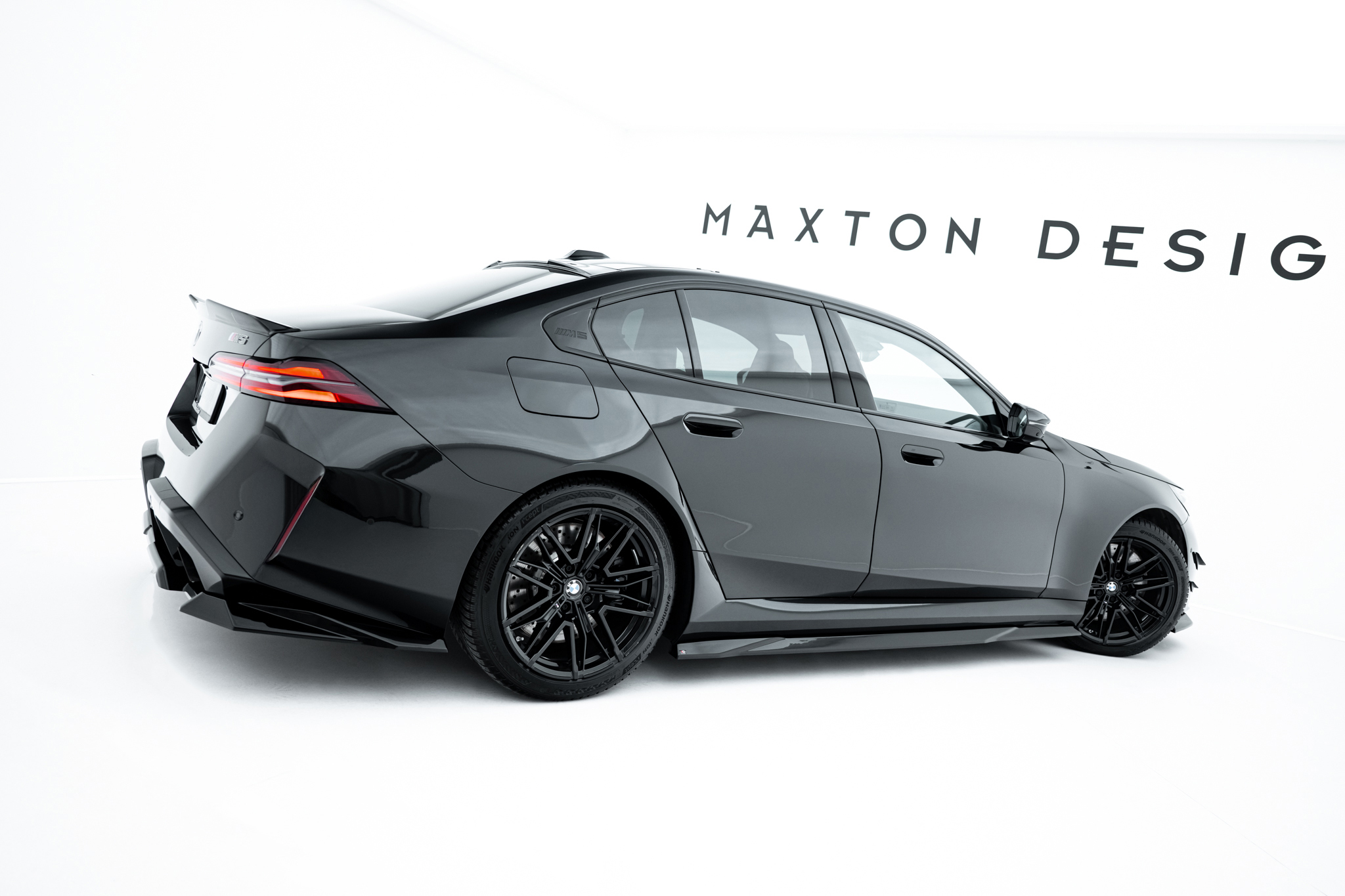 SIDE SKIRTS DIFFUSERS SUITABLE FOR BMW M5 SEDAN / TOURING G90 – MAXTON DESIGN