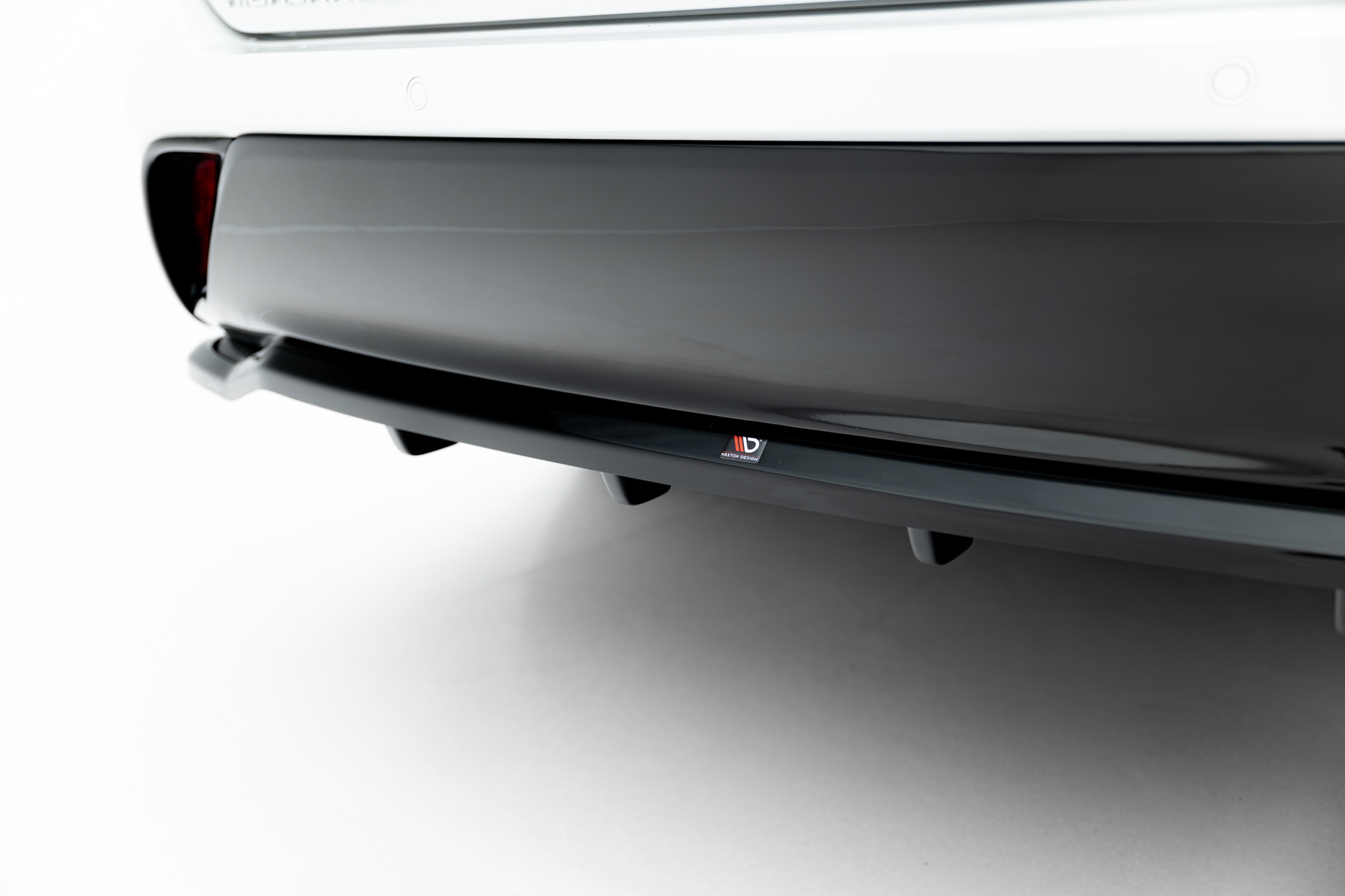REAR SPLITTER (WITH VERTICAL BARS) SUITABLE FOR TOYOTA HIGHLANDER MK4 – MAXTON DESIGN - 5