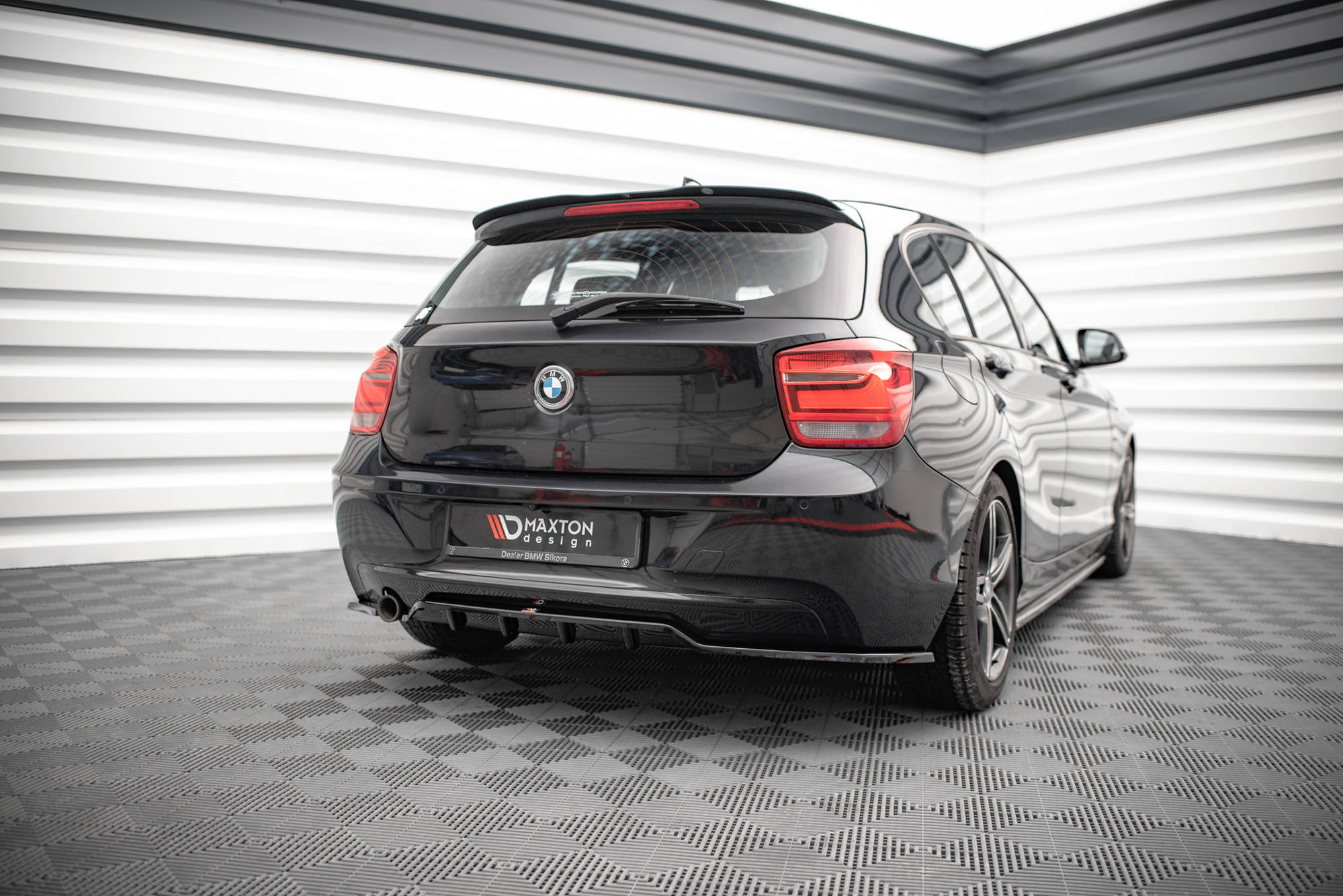 Central Rear Splitter (Vertical Bars) BMW 1 F20 - 3