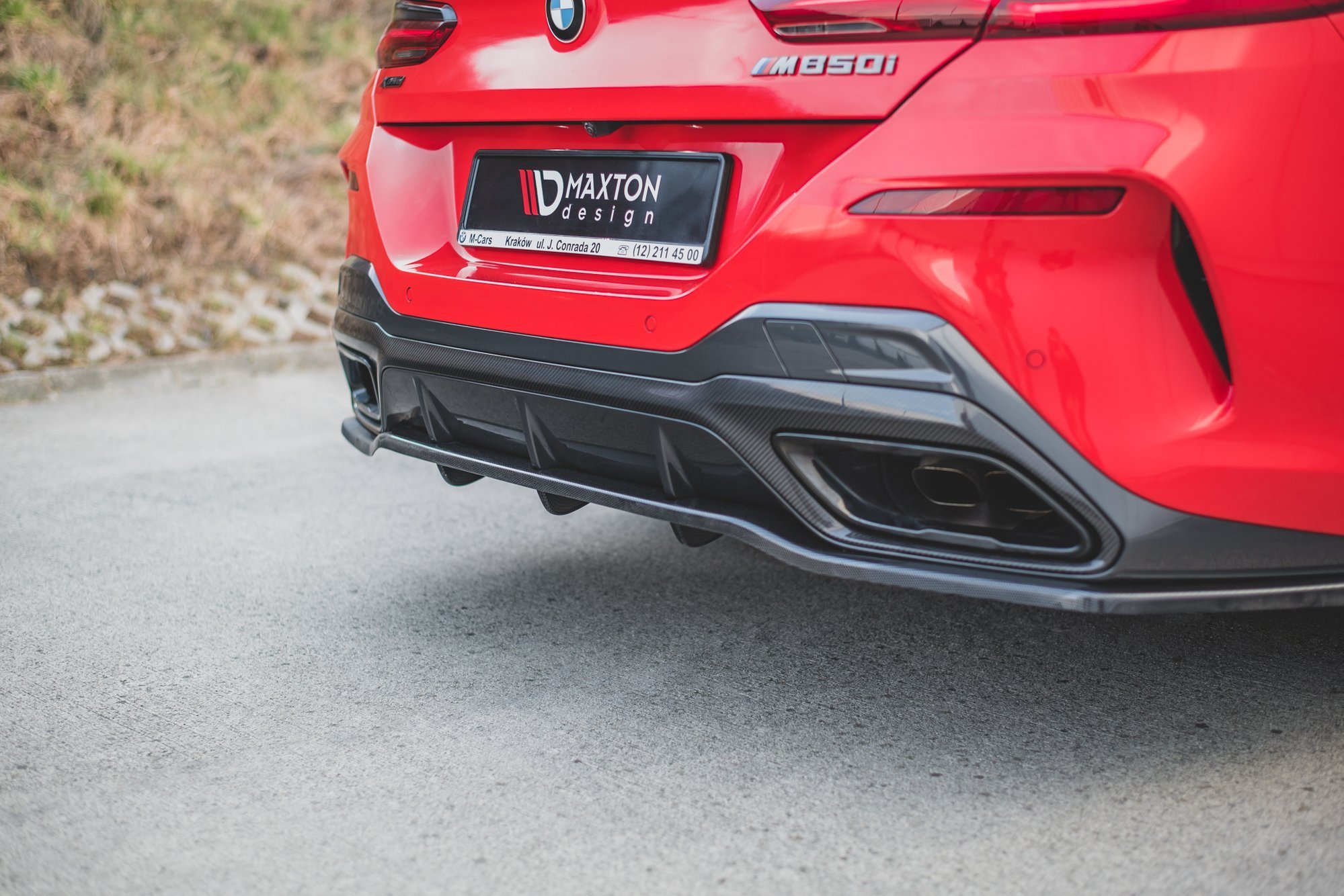 Central Rear Splitter (Vertical Bars) BMW 8 Coupe M-Pack G15 - 3